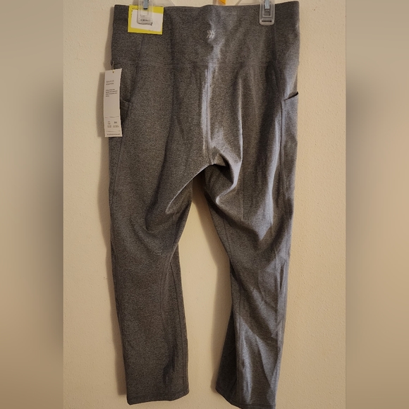All In Motion Charcoal Gray Stretch Pants / Workout Pants - Size Medium NWT - Picture 3 of 6